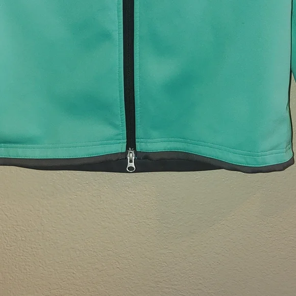 Gorgeous jacket - Picture 3 of 5